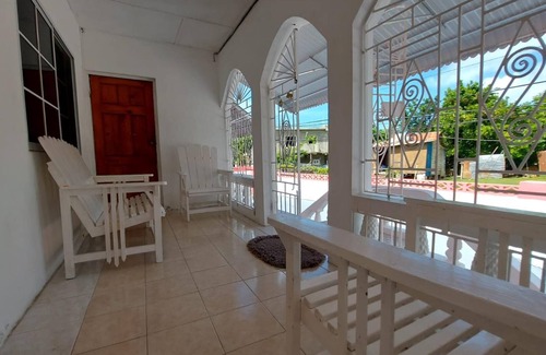 Moore Town House | 3 Bedrooms Rentals in Port Morant St Thomas