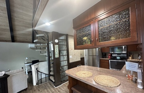 Middletown House | 3 BR/3Bth home in the woods Inground pool & New Hot Tub. Close to Hershey Park!