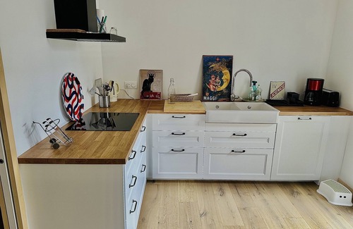 Montfarville House | 3 Chambres - 2 Salles de Bains - Grand Jardin