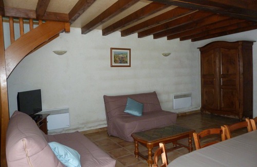 Oriolles House | 3 Gîtes and Mobilhome for 28 people