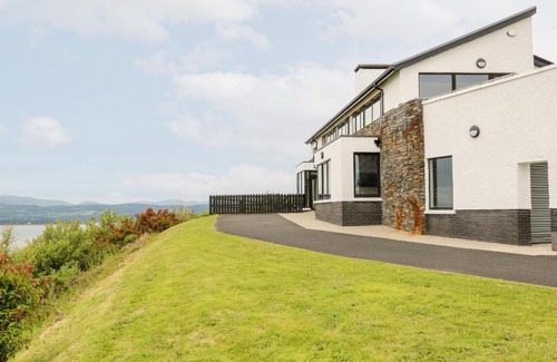 Fahan House | 3 Harbour View