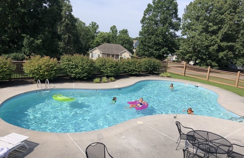 Huddleston House | 3 Master Suite, 3 BA spacious townhome on SML with Boat and Slip