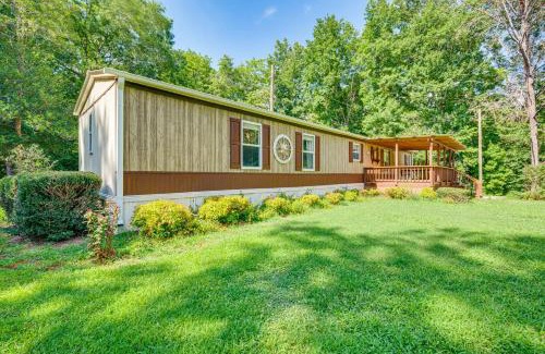 New London House | 3 Mi to Badin Lake Quiet New London Retreat
