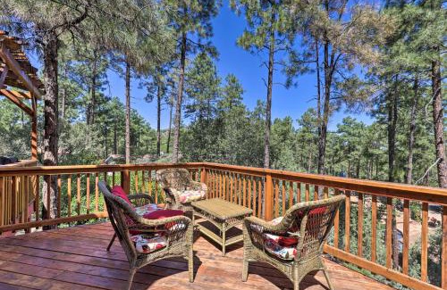 Oak Knoll Village House | 3 Mi to Downtown Cabin with Gas Grill in Prescott