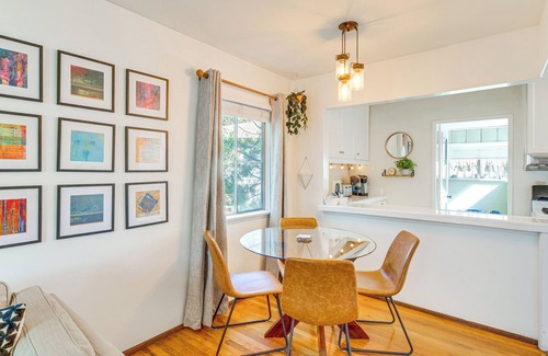 Burbank House | 3 Mi to Universal Studios: Chic Home w/Yard!