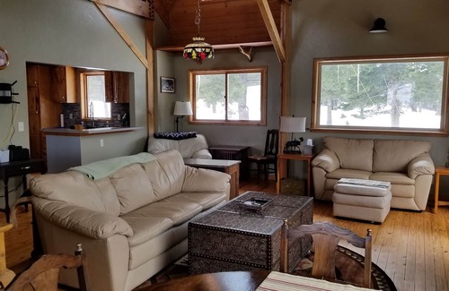 Emigrant House | 3 Mile Ranch…enjoy the pristine views that Montana has to offer!