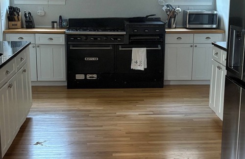 Minot House | 3 Minute Walk To Minot Beach!