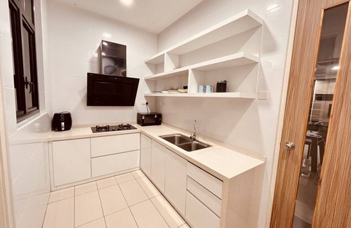 Batu Ferringhi Villa | 3 Minutes Away From Batu Feringghi Beach !