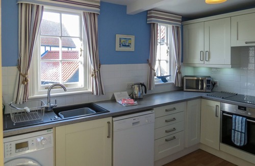 Thorpeness Apartment | 3 Ogilvie Lodge - sleeps 4 guests in 2 bedrooms