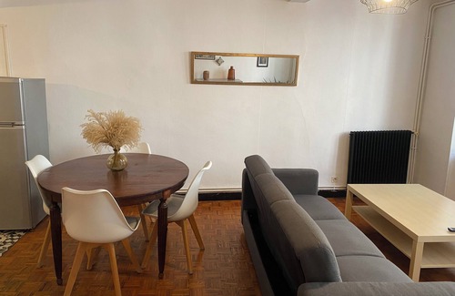 Bastide Saint-Louis Apartment | 3. Old-fashioned Downtown 55m2 BOX FREE LUGGAGE