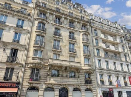 Saint-Vincent-de-Paul Apartment | 3 pièces lumineux paris Montmartre
