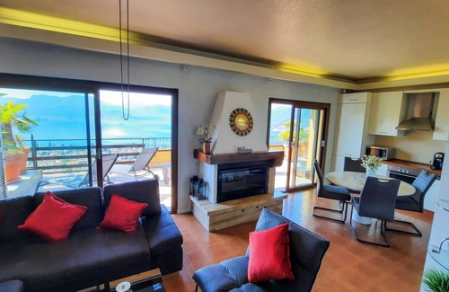 Maccagno Apartment | 3-room apartment with large sunny balcony, pool & dream lake view