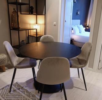 Stationsbuurt Noord Apartment | 3 Room Luxury Design Apartment with Airconditioning, Close to Gent St-Pieters Station