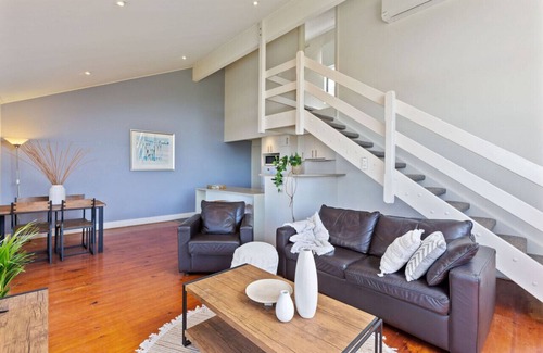 Wongarra Apartment | 3 Whitecrest Resort - Pool & Amazing Ocean Views