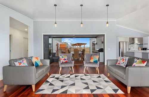 Mansfield House | 3 WISE MONKEYS, MANSFIELD