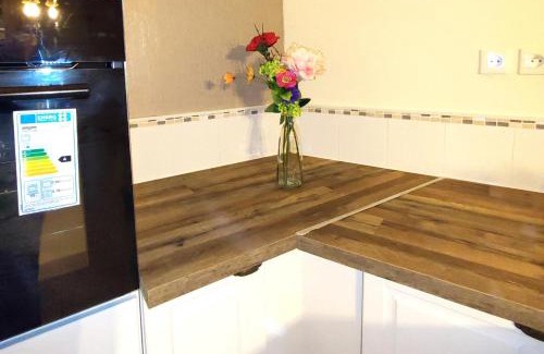 Souce House | 3 Yoga Gîte in Soucé - 1 Bedroom Sleeps 4