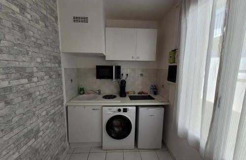 Issy-les-Moulineaux Apartment | 30 m² Apartment ∙ 1 bedroom ∙ 4 guests