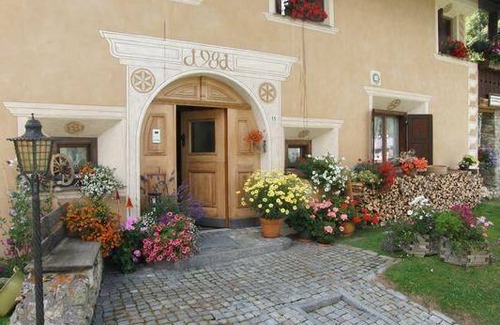 La Punt-Chamues-ch Apartment | 30 m² Apartment ∙ 1 bedroom ∙ 2 guests