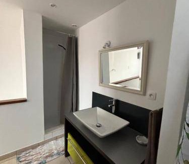 Colombier-Saugnieu Apartment | 30 m² Apartment ∙ 1 bedroom ∙ 4 guests