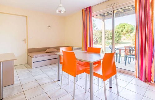 Chaveignes Apartment | 30 m² Apartment ∙ 1 bedroom ∙ 4 guests