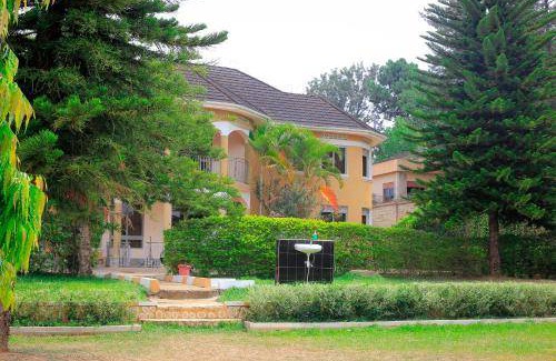 Mbarara Hotel | 30 m² Hotel ∙ 2 bedrooms ∙ 4 guests