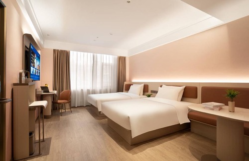 Mile Hotel | 30 m² Hotel ∙ 3 guests