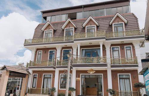 Da Lat Hotel | 30 m² Hotel ∙ 3 guests
