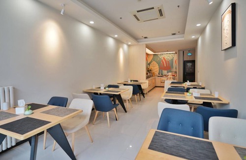 Guangyang District Hotel | 30 m² Hotel ∙ 4 guests