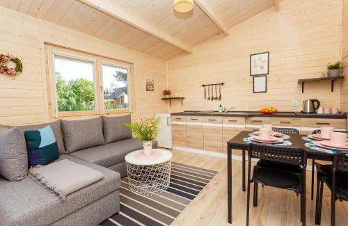 Ustka Cabin | 30 m² Lodge ∙ 4 guests