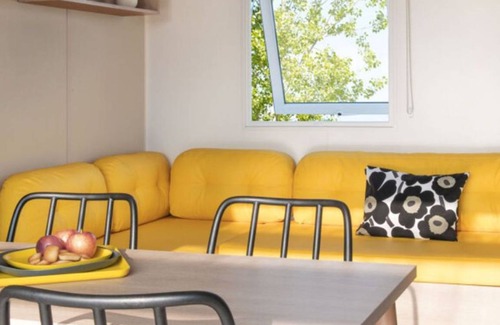 Ambon House | 30 m² Mobile home ∙ 2 bedrooms ∙ 7 guests