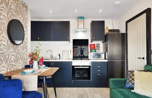 Castleford Apartment | 30% off! Stylish Yorkshire Apartment - Sleeps 5