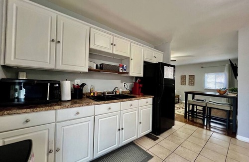 Springboro Apartment | 30 Royal #2 · Comfortable Two Bedroom on Royal in Springboro