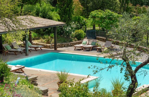 San Casciano dei Bagni Villa | 300 m² Villa ∙ 7 bedrooms ∙ 12 guests