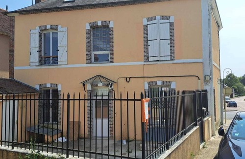Bleneau Apartment | 300 m du Centre Ville ! Appartement Bérangère 65 m²