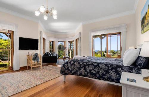 Kurrajong Heights House | 300 m² House ∙ 4 bedrooms ∙ 12 guests