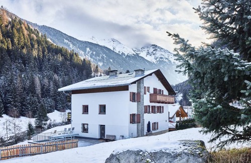 Sankt Leonhard im Pitztal House | 300 m² House ∙ 1 bedroom ∙ 22 guests