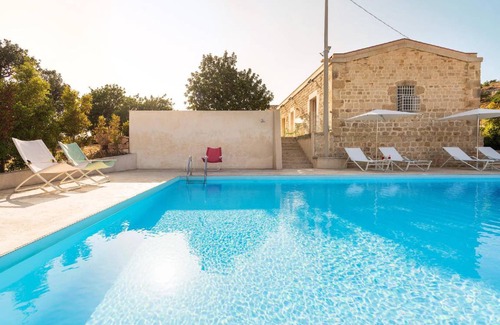 Scicli House | 300 m² House ∙ 4 bedrooms ∙ 10 guests