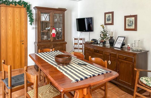 Cugnoli House | 300 m² House ∙ 4 bedrooms ∙ 10 guests