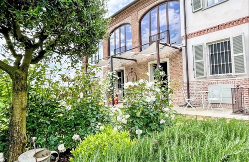 Portacomaro House | 300 m² House ∙ 5 bedrooms ∙ 10 guests