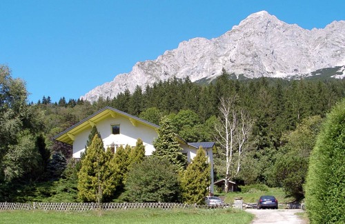 Sankt Martin am Grimming House | 300 m² House ∙ 5 bedrooms ∙ 10 guests