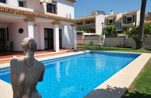 Torreblanca Villa | 300 m² Villa ∙ 4 bedrooms ∙ 8 guests