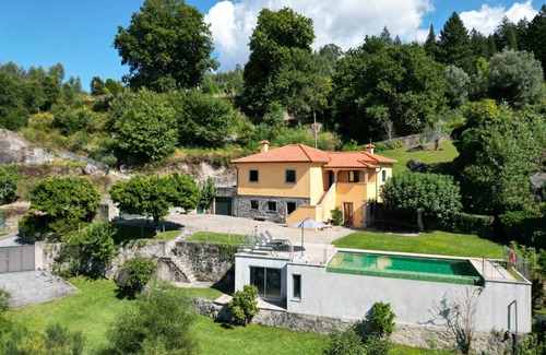 Calheiros Villa | 300 m² Villa ∙ 4 bedrooms ∙ 8 guests