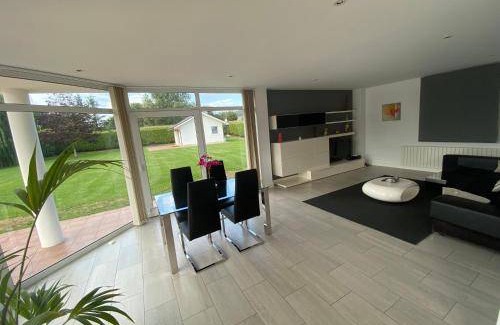 Parbayon Villa | 300 m² Villa ∙ 4 bedrooms ∙ 8 guests