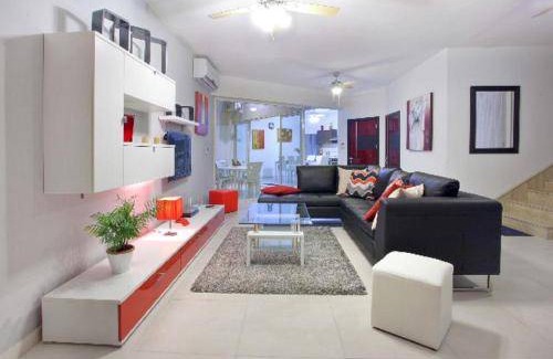 High Ridge Villa | 300 m² Villa ∙ 5 bedrooms ∙ 20 guests