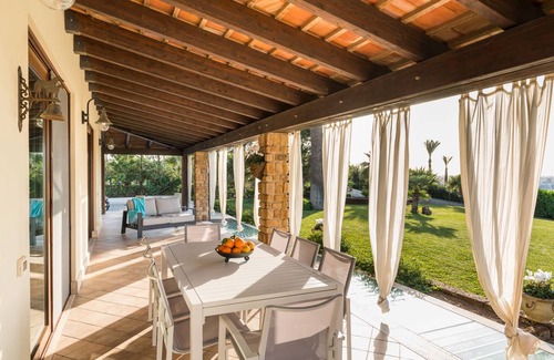 Trapani Villa | 300 m² Villa ∙ 5 bedrooms ∙ 9 guests