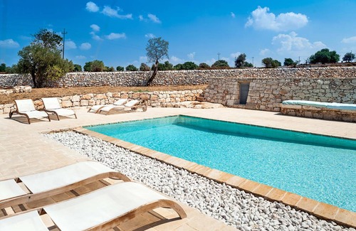 Ragusa Villa | 300 m² Villa ∙ 5 bedrooms ∙ 12 guests