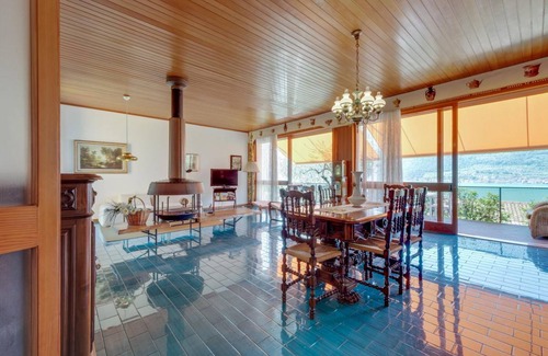 Sale Marasino Villa | 300 m² Villa ∙ 2 bedrooms ∙ 6 guests