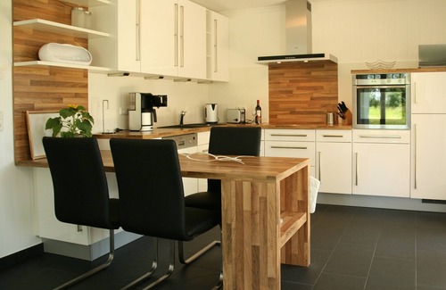 Nienhagen Apartment | 300 meters to the Baltic Sea - two terraces and garden - WiFi available