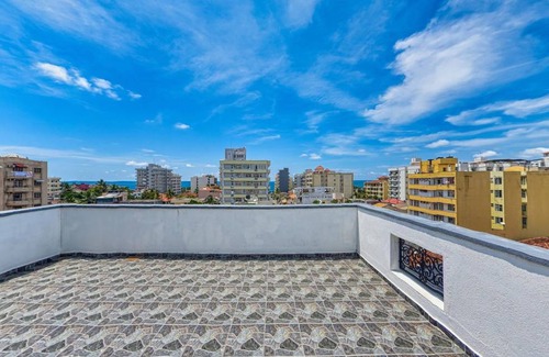 Wellawatta North Apartment | 3000 m² Serviced apartment ∙ 6 bedrooms ∙ 16 guests