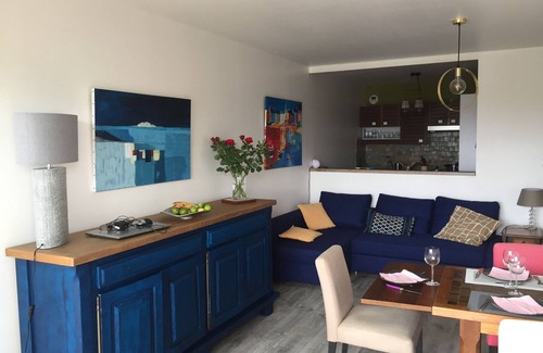 Dinard Apartment | 300m from St Enogat beach in Dinard